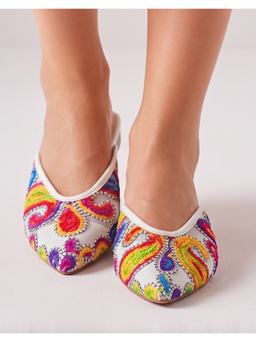 Colourful mesh mules